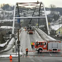 bild 2 fjs brücke.jpg